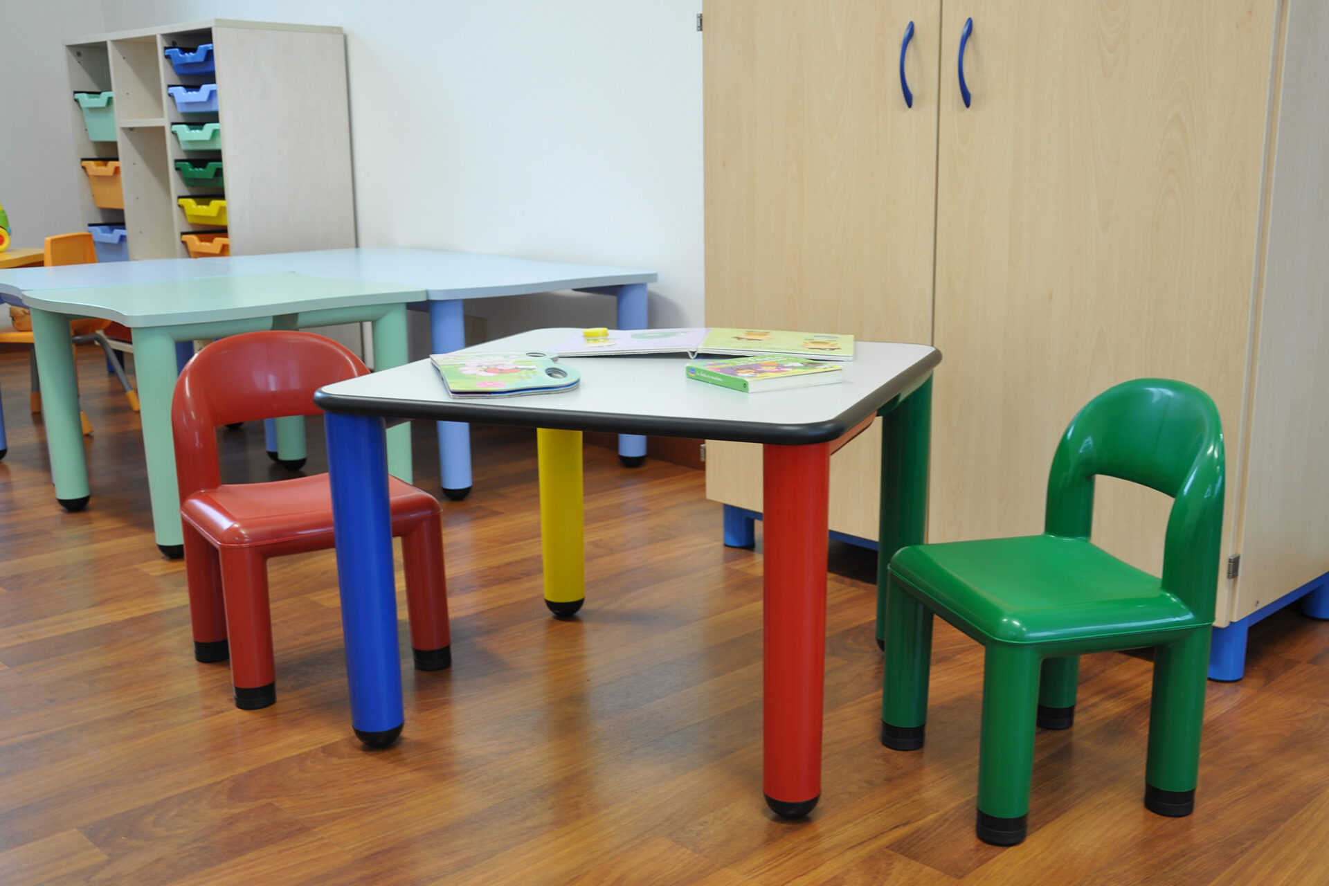 S18 kindergarten plastic chair