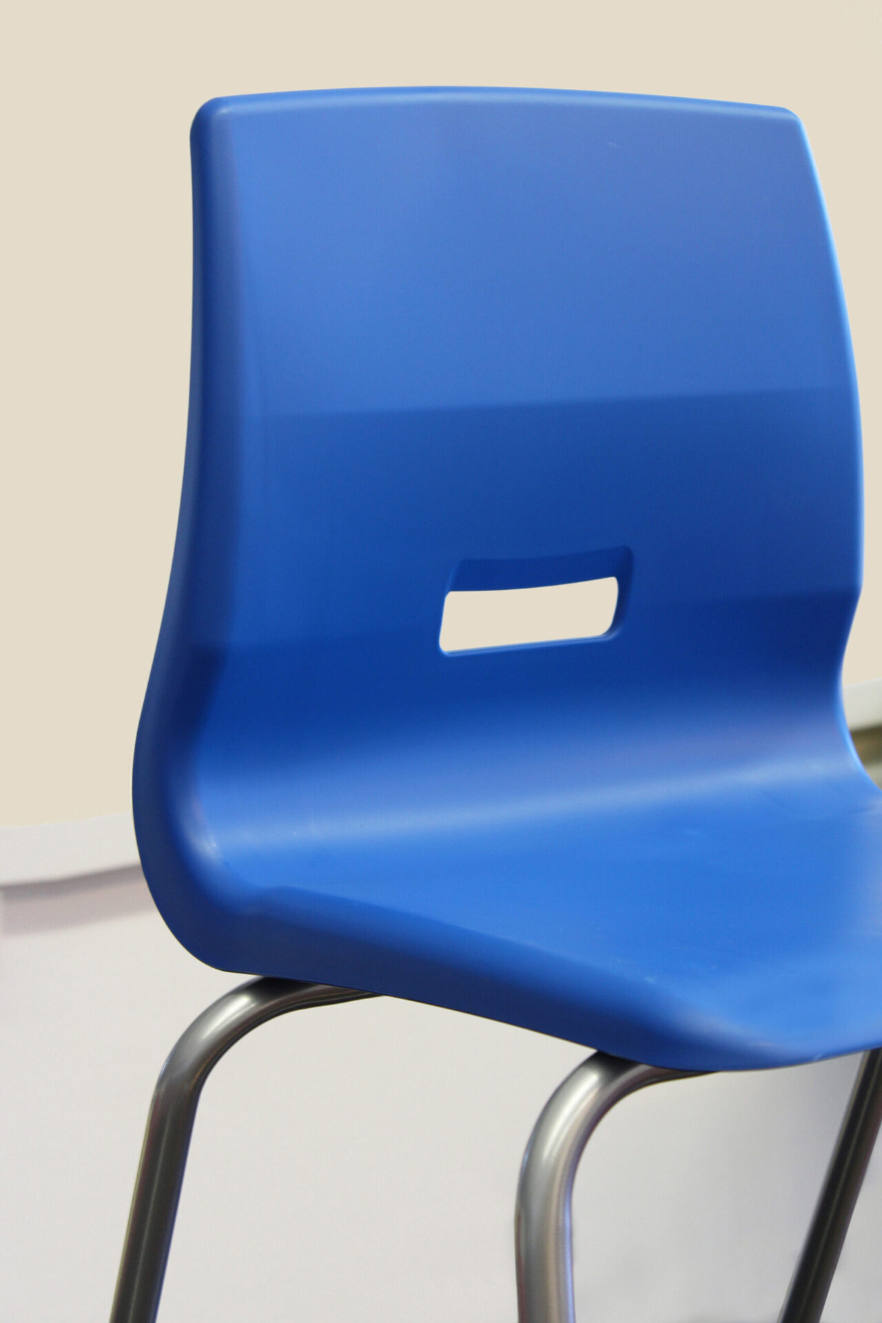 S20 omsi plastic chairs school classroom scaled