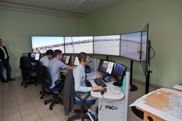 LABORATORIO FISO (Flight Information Services Operator)